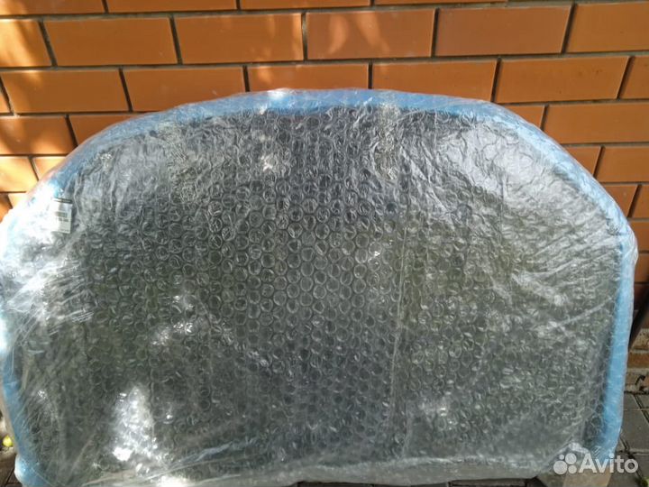 Капот на renault