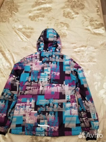 Продаю зимнюю подростковую куртку 9-11 лет