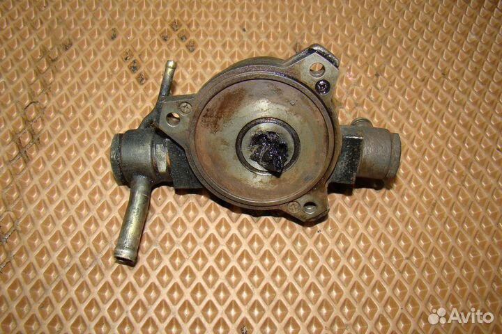 Вакуумный насос Kia Sportage 1