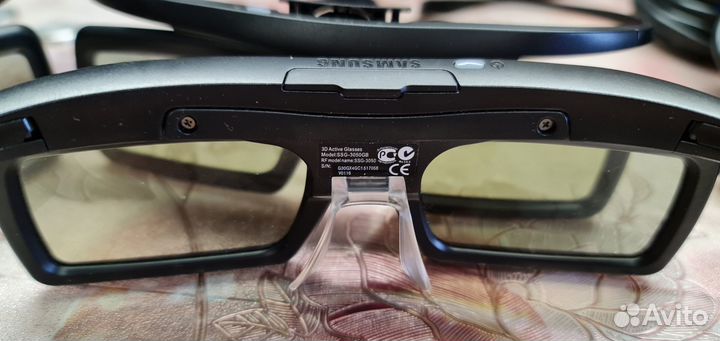 Телевизор Samsung UE46D800Y синхронизирована с 3D