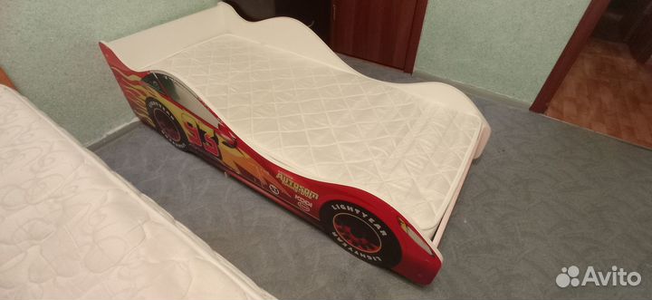 Продам детскую кровать и матрас