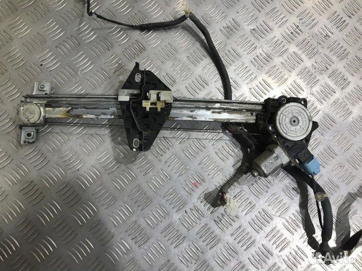 Стеклоподъемник задний левый Honda Civic 4D