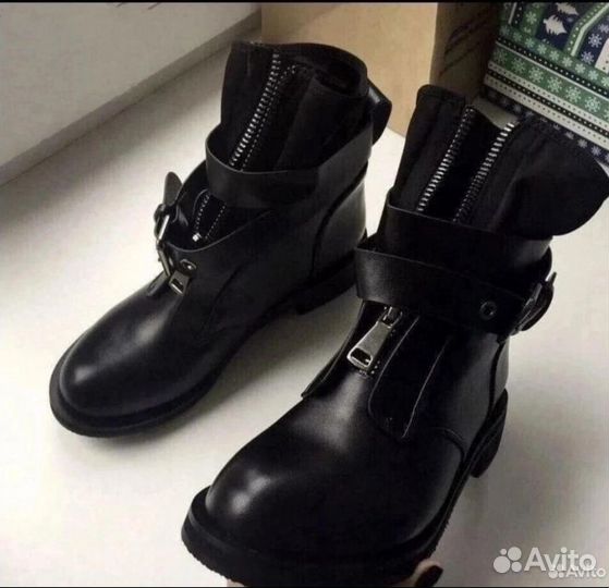 Сапоги осенние женские 40 размер новые