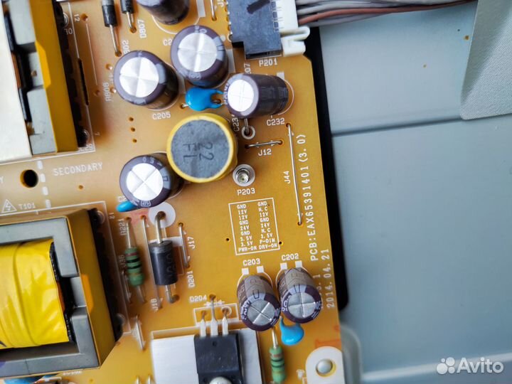 Телевизор LG 32LB552U (Разбор)(По запчастям)