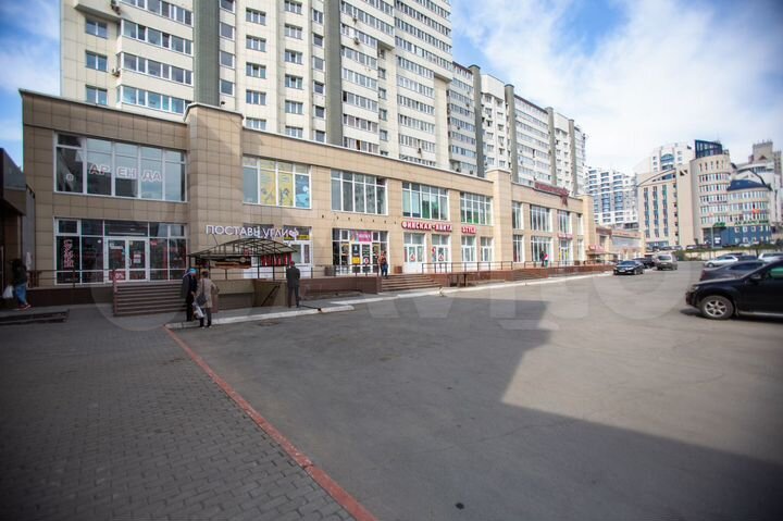 Торговая площадь, цоколь, 90 м²