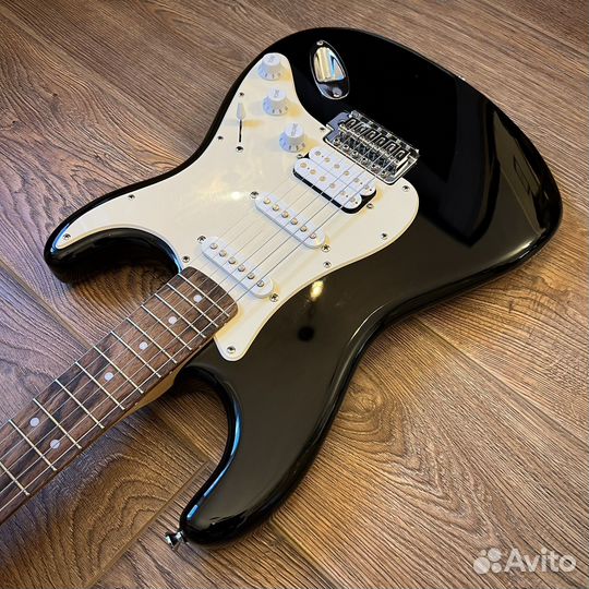 Электрогитара Fender Squier Bullet Stratocaster