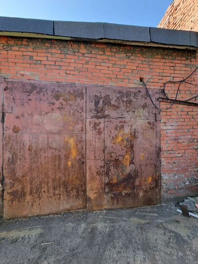 Гараж, > 30 м²