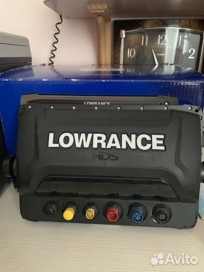 Эхолот картплоттер lowrance