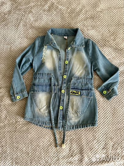 Джинсовая куртка ветровка