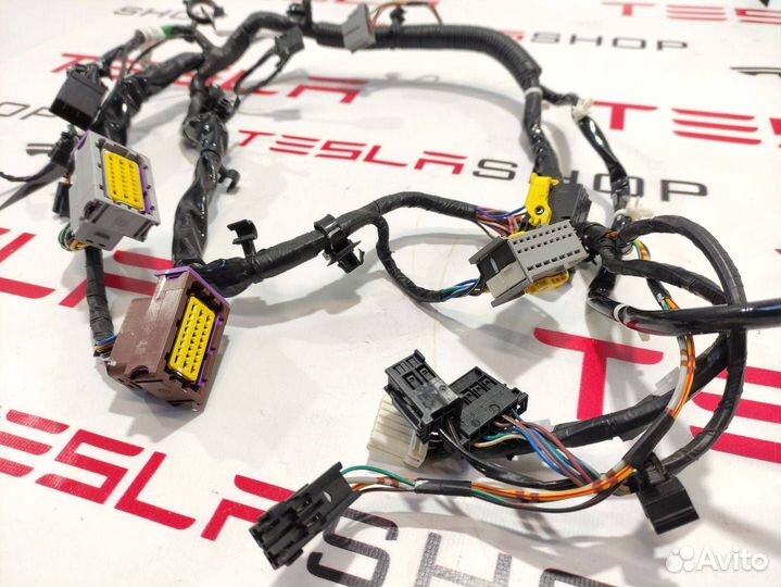 Электропроводка сиденья водительского Tesla