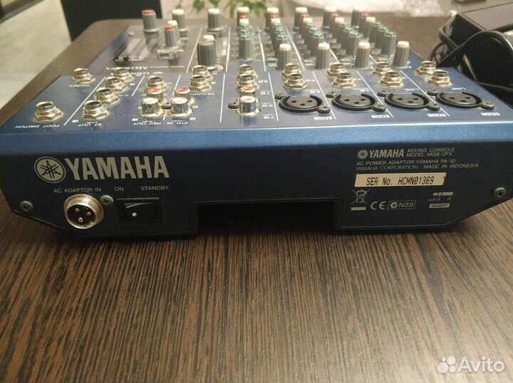 Микшерные пульты Yamaha MG8/2FX, MG82cx, MG124CX +