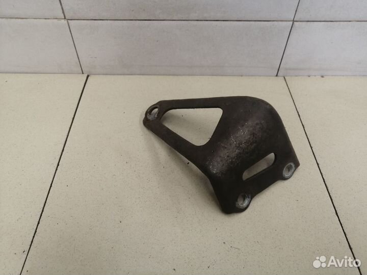 Кронштейн (сопут. товар) M2 (2010-1014)