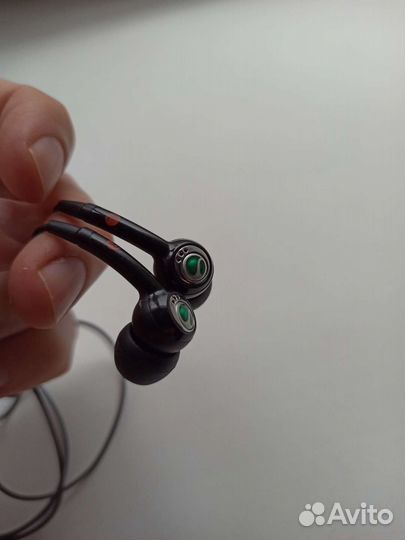 Наушники Sony Ericsson