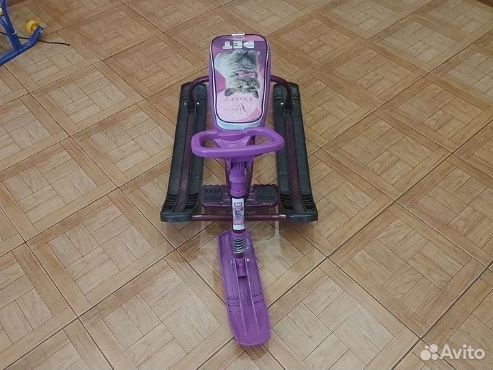 Детский снегокат новый