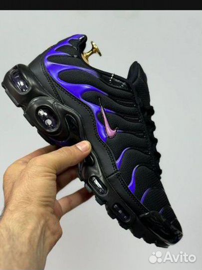 Кроссовки Nike air Max plus