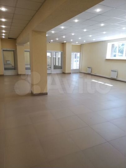 Торговая площадь, 250 м² (125 + 125 )