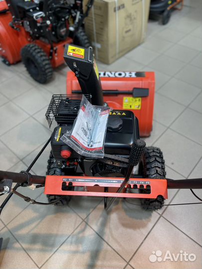 Снегоуборщик бензиновый Honda GX270 9HP