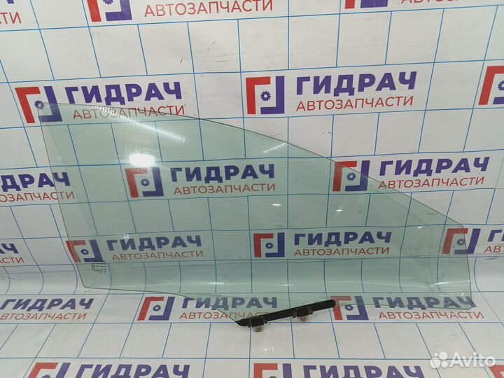 Стекло двери передней правой Honda Civic (5D) 7330