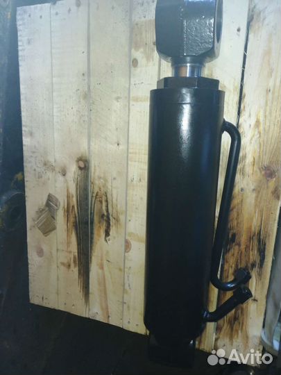 Контрбалластный гидроцилиндр jcb 563/60104