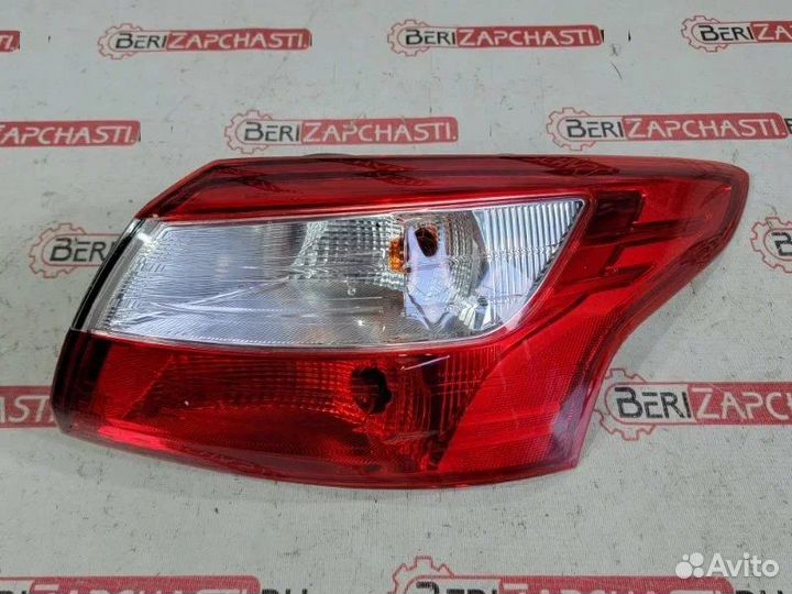 Фонарь Ford Focus 3 2011-2015 правый