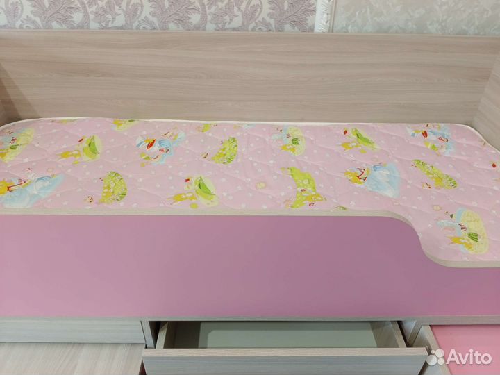 Детская кровать чердак бу с матрасом