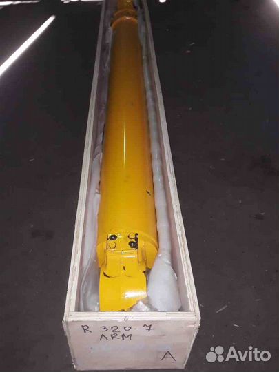 Гидроцилиндр рукояти 31N9-50130 Hyundai R320LC-7