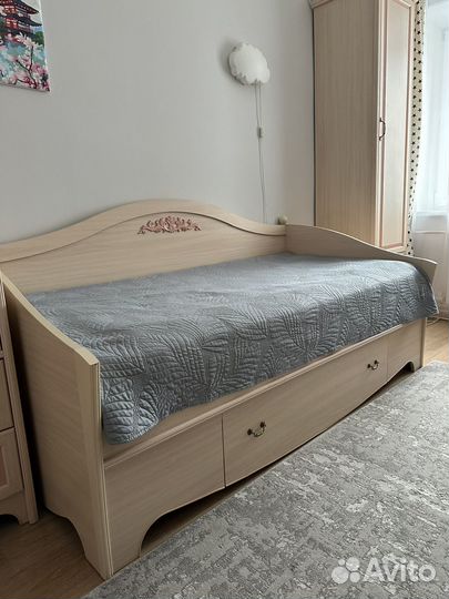 Детская мебель для девочки