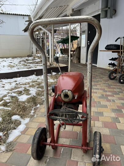 Машинка для прочистки канализации