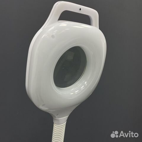 Косметологическая лампа с регулировкой яркости