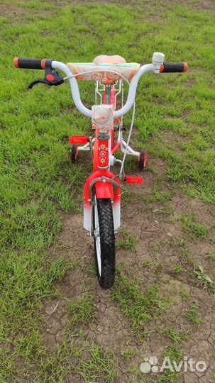 Детский велосипед четырехколесный 16