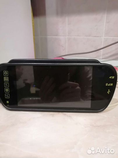 Зеркало заднего вида