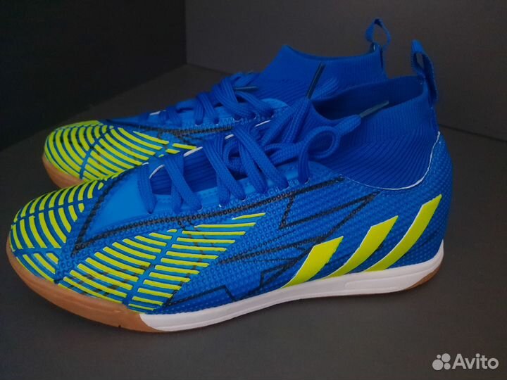 Футзалки adidas predator новые