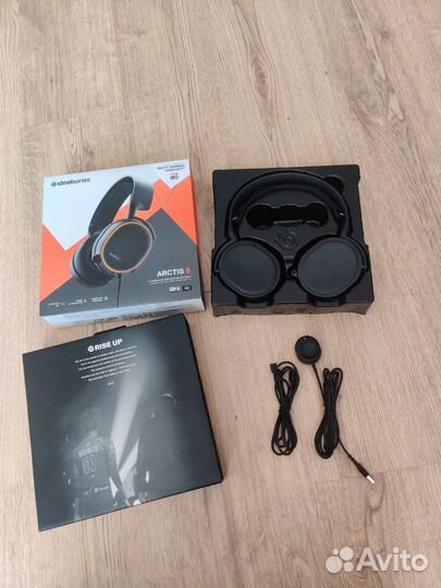 Steelseries Arctis 5