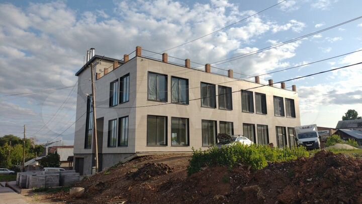 Торговая площадь с зоной разгрузки на 1 линии