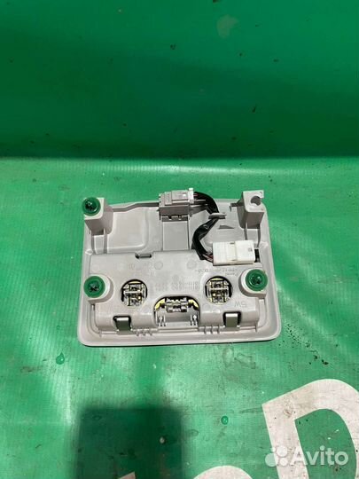 Плафон салона toyota RAV4 40