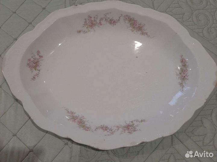 Фарфоровое блюдо большое