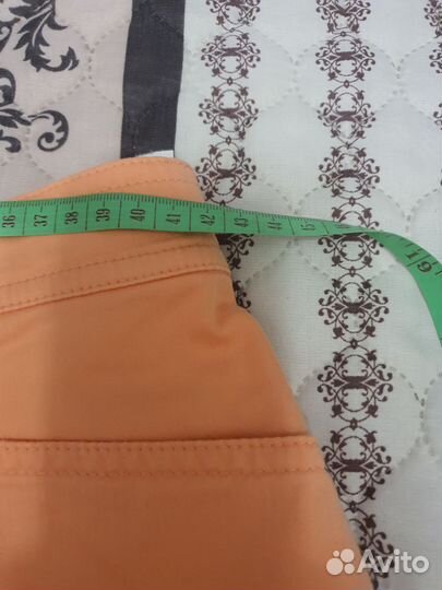 Капри персикового цвета 46р