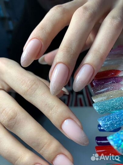 Маникюр с покрытием гель-лаком
