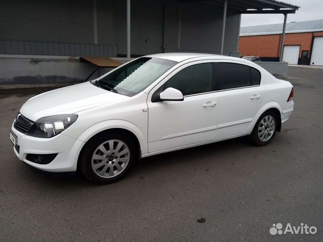 Opel Astra 1.8 МТ, 2011, 166 000 км