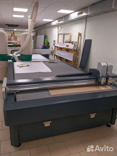 Планшетный режущий плоттер T-CUT-2516 (2500мм-ось