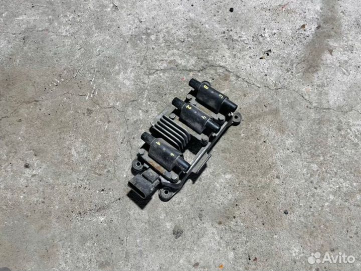 Катушка зажигания Audi A6 C5/4B 2.4BDV 2001