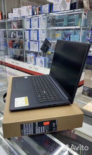Новый Asus vivobook 17