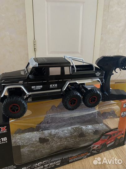 Внедорожник на пульте управления