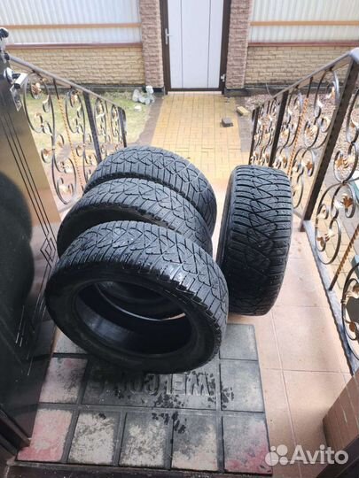 Goodyear Ultragrip 600 255/55 R17