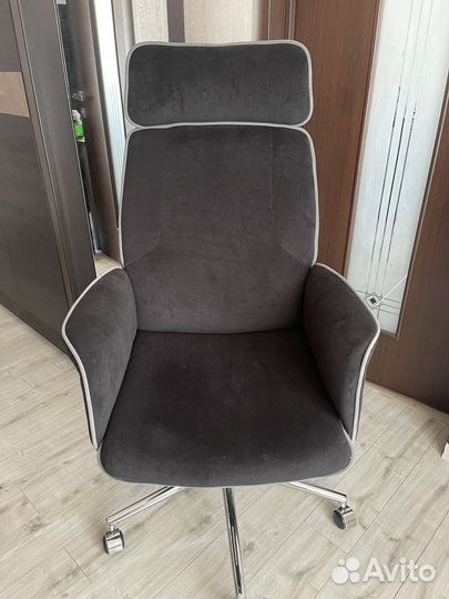 Компьютерный стул