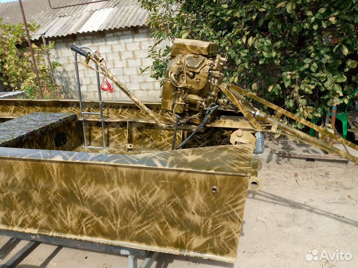 Болотоход с мотором