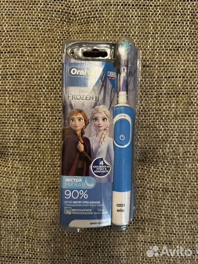 Зубная щетка oral b новая