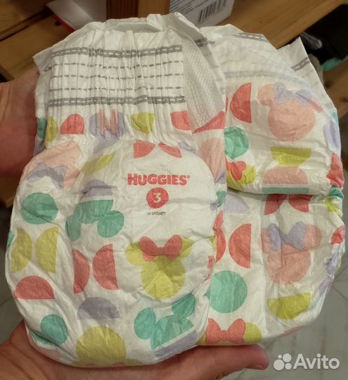 Подгузники Huggies и пелёнки Loomy