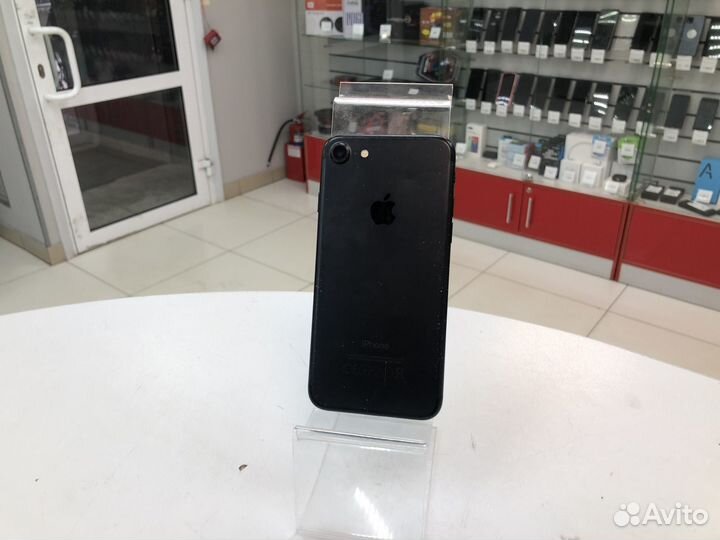 iPhone 7, 32 ГБ