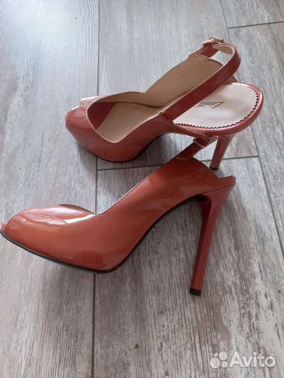 Туфли женские 39 размер